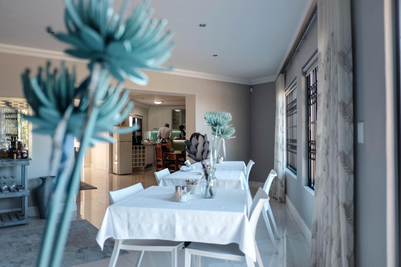 Hilltop Guesthouse Bellville Exterior foto